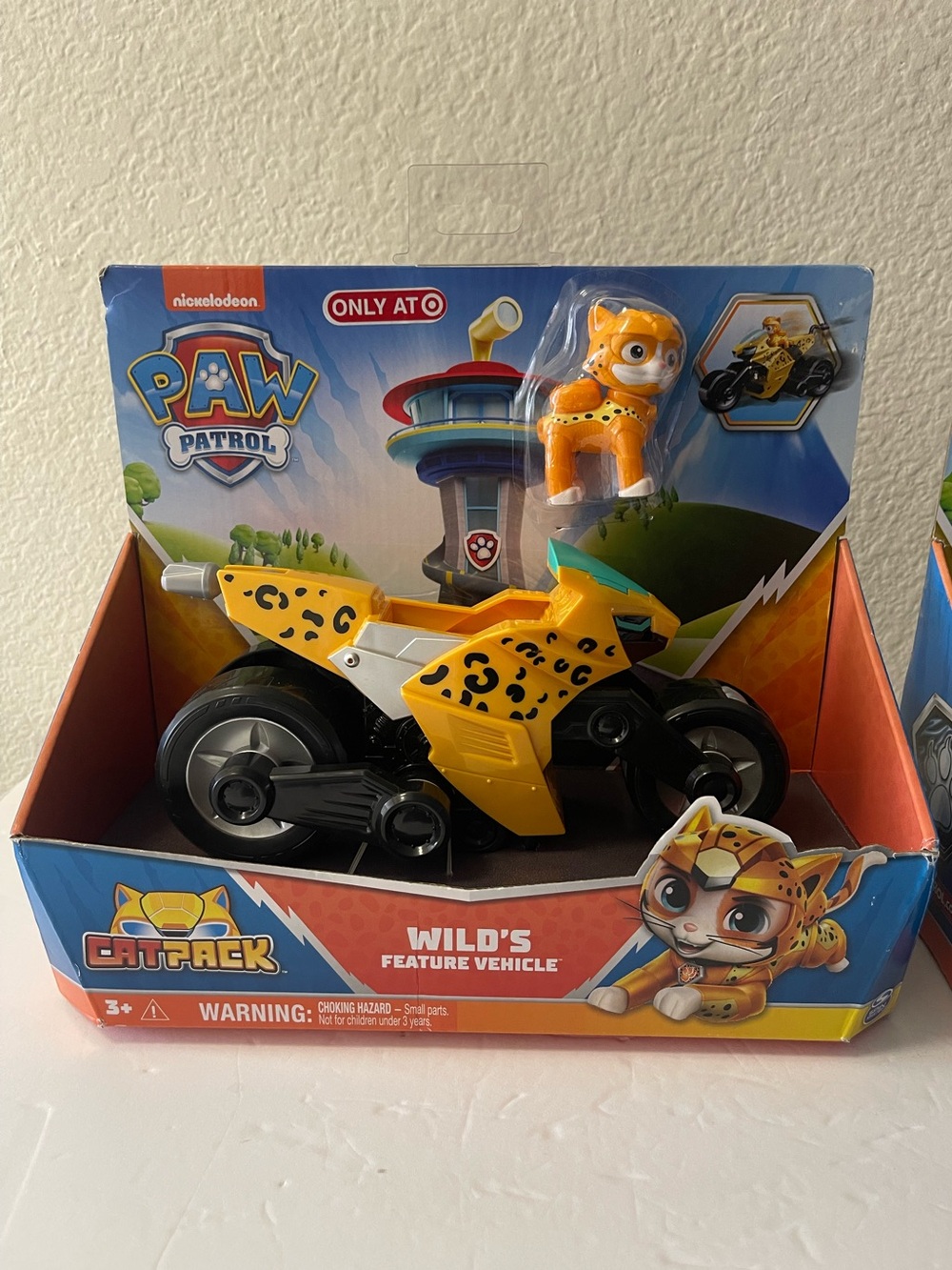 Brand New Paw Patrol Cat Pack Wild Figure and Vehicle